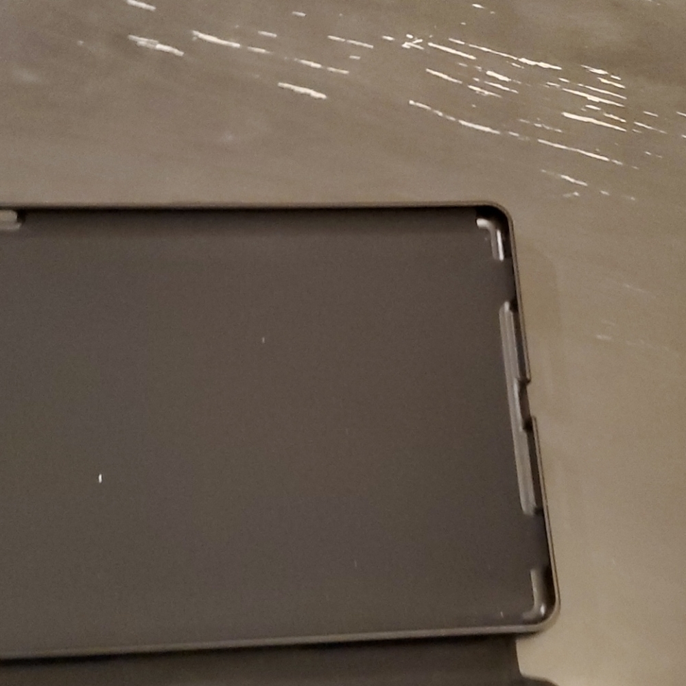 IPad 8yh generation case - Picture 2 of 4